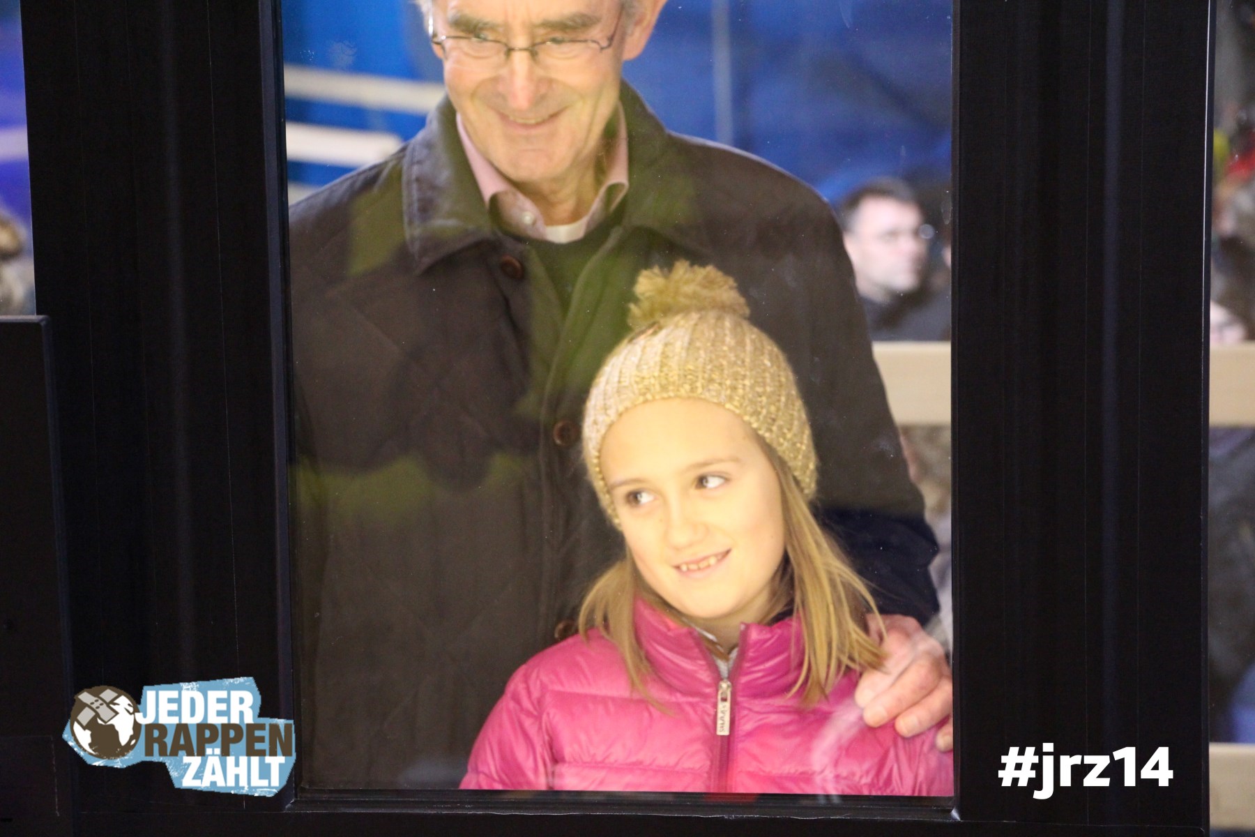 Spende auch du einen Teddybären für Familien auf der Flucht. #jrz14 Jeder Rappen zählt. Foto unter: