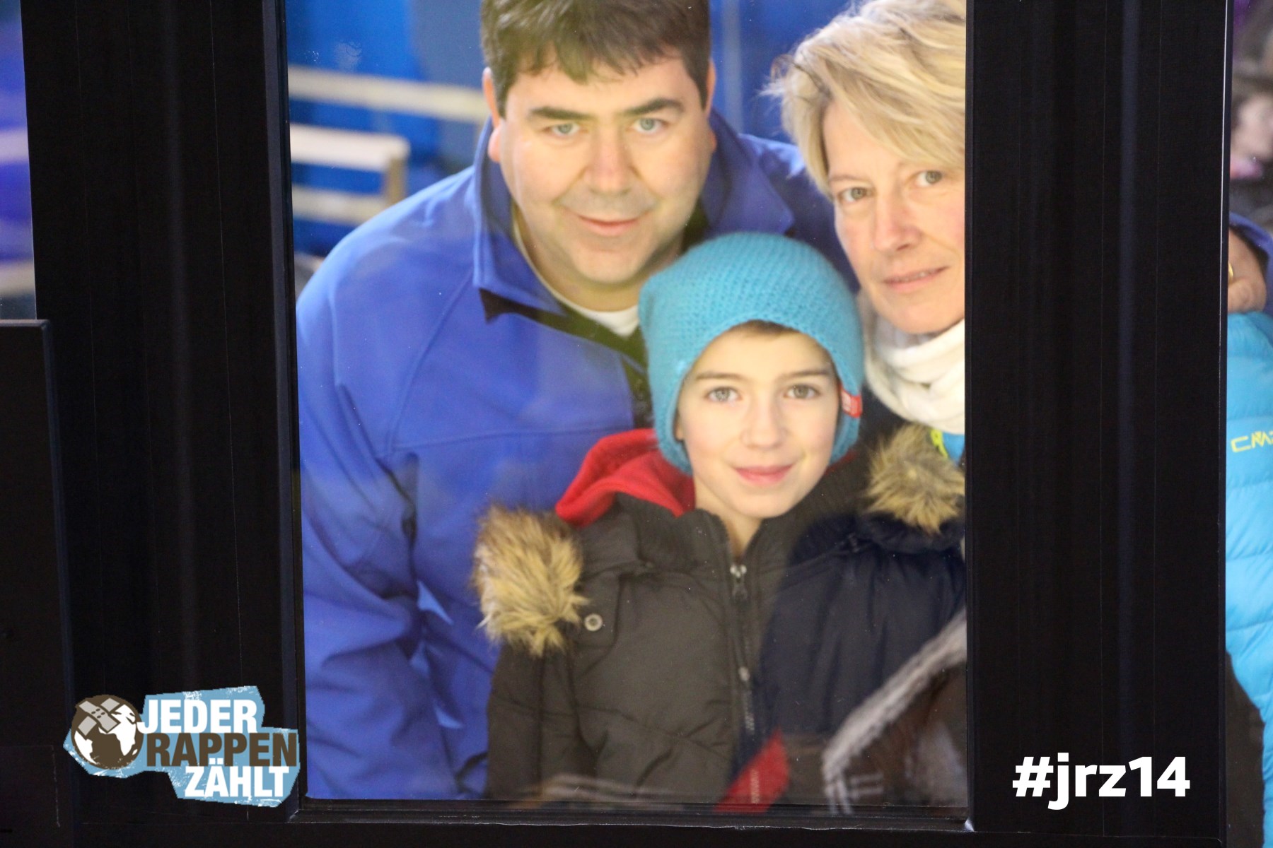 Spende auch du einen Teddybären für Familien auf der Flucht. #jrz14 Jeder Rappen zählt. Foto unter: